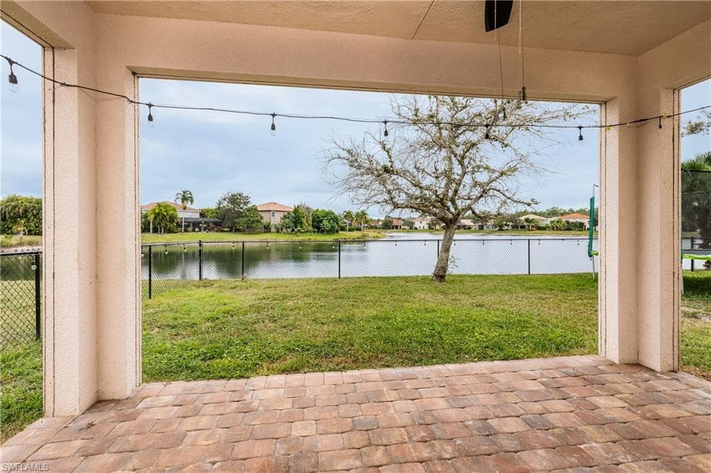 2832 Inlet Cove LN W NAPLES, FL 34120