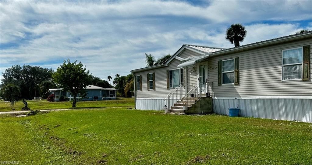 1209 Click DR MOORE HAVEN, FL 33471