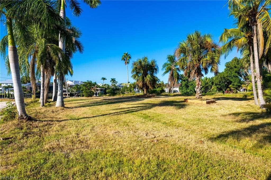 6247 Plumosa AVE FORT MYERS, FL 33908
