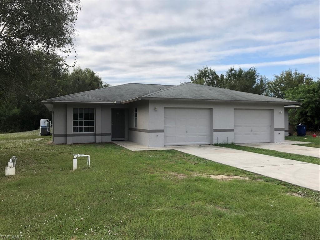 440 Bell BLVD S LEHIGH ACRES, FL 33974