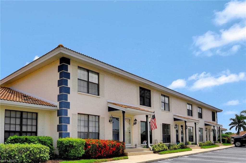 108 Clyburn ST C-2 MARCO ISLAND, FL 34145
