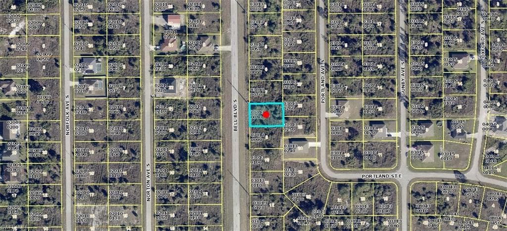 921 Bell BLVD S LEHIGH ACRES, FL 33974