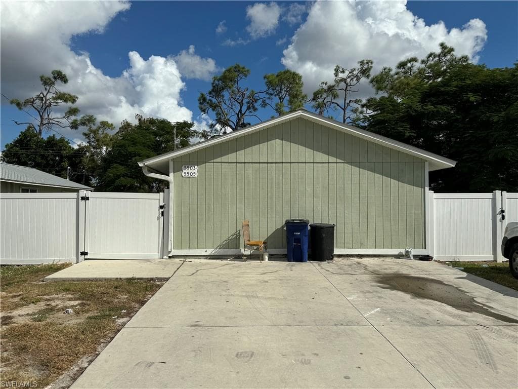 5503-5505 9th AVE FORT MYERS, FL 33907