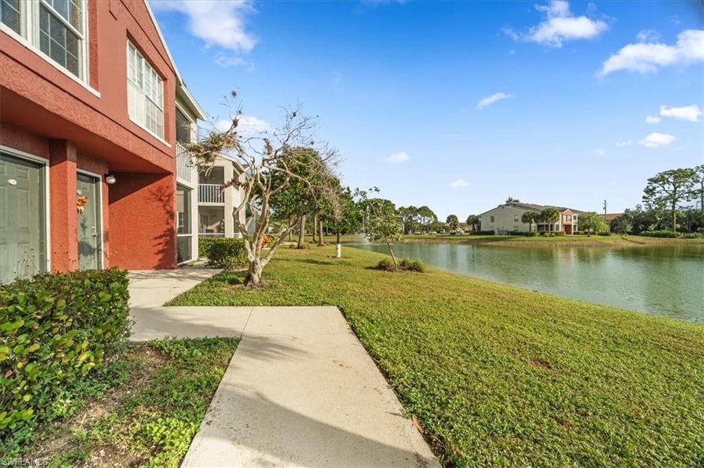 185 Santa Clara DR 15 NAPLES, FL 34104