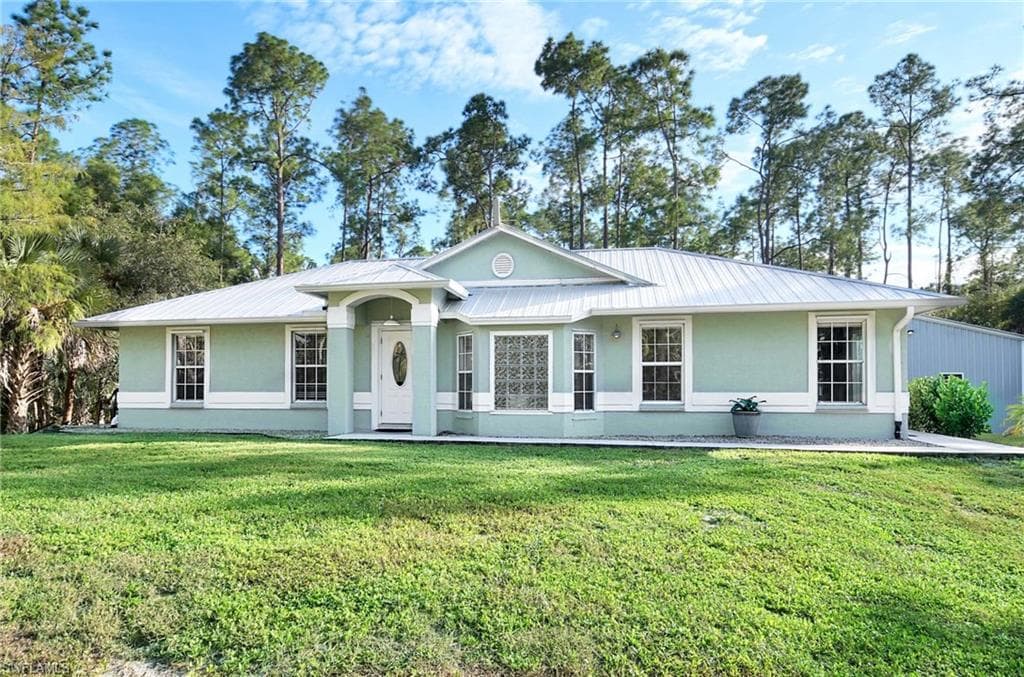 4630 3rd AVE SW NAPLES, FL 34119
