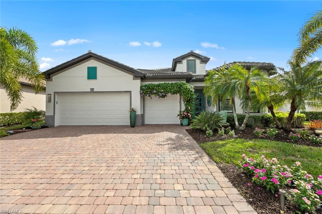7513 Winding Cypress DR NAPLES, FL 34114
