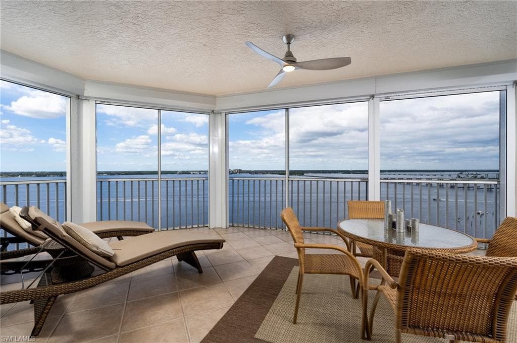 2104 W 1st ST 1401 FORT MYERS, FL 33901