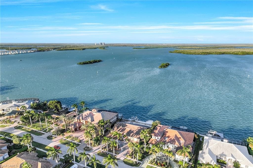 471 Pepperwood CT MARCO ISLAND, FL 34145