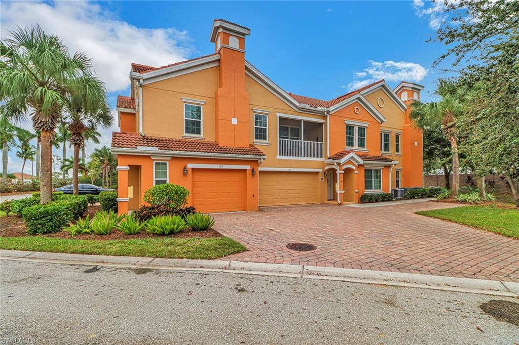 1750 Concordia Lake CIR 109 CAPE CORAL, FL 33909