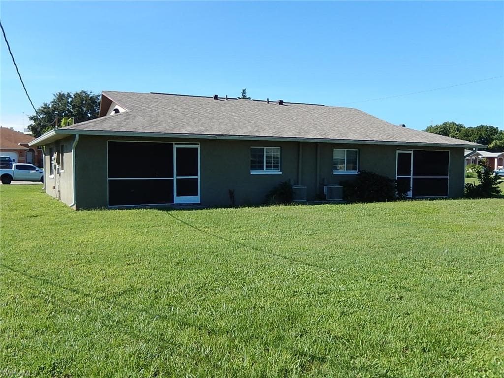 131 SE 12th TER CAPE CORAL, FL 33990