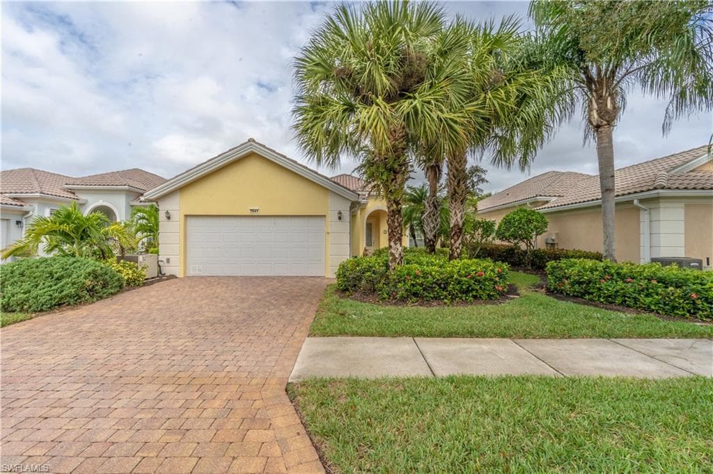 7541 Garibaldi CT NAPLES, FL 34114