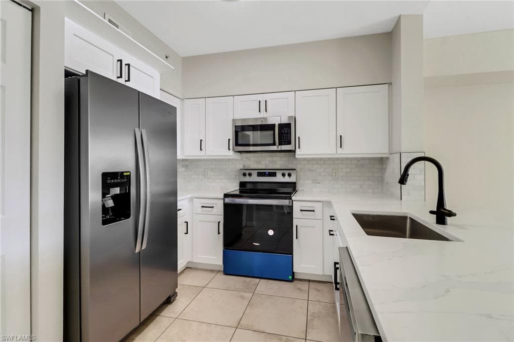 20320 Estero Gardens CIR 206 ESTERO, FL 33928