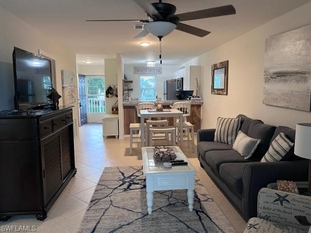 825 Elkcam CIR 1-204 MARCO ISLAND, FL 34145