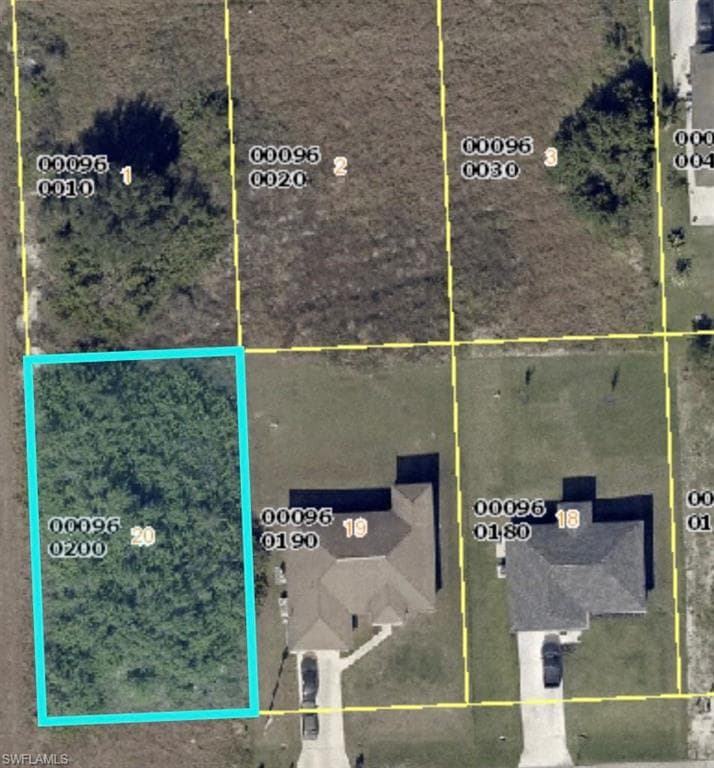 3724 7th ST SW LEHIGH ACRES, FL 33976