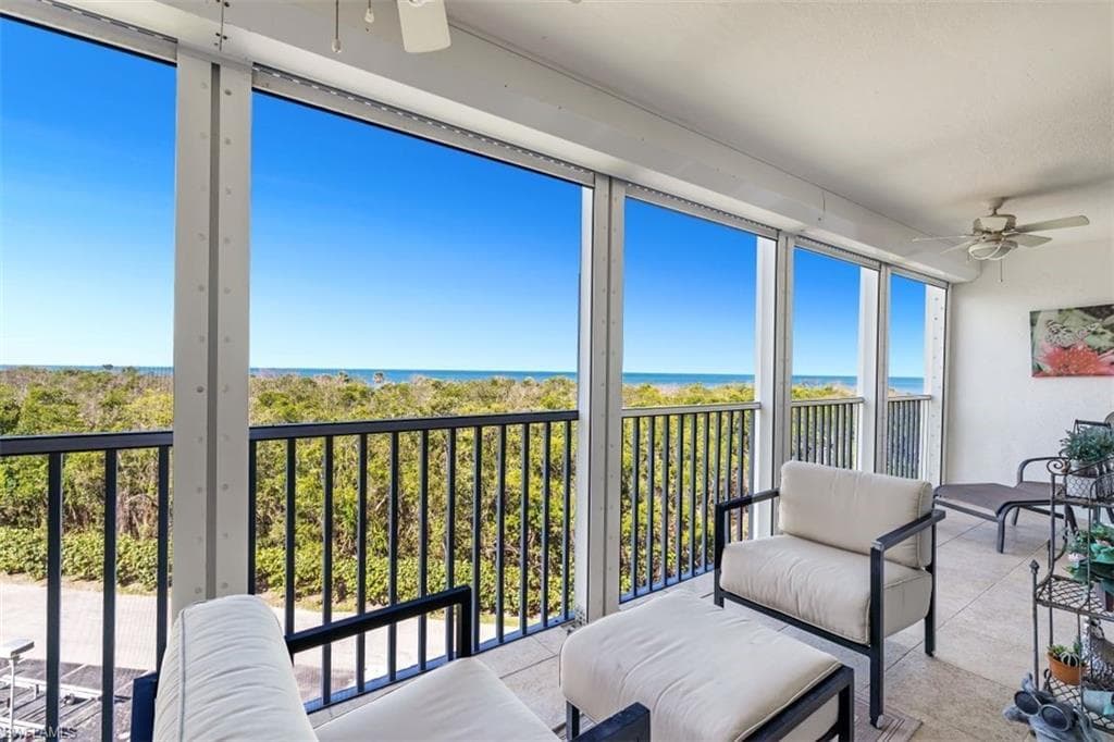 5 Bluebill AVE 501 NAPLES, FL 34108