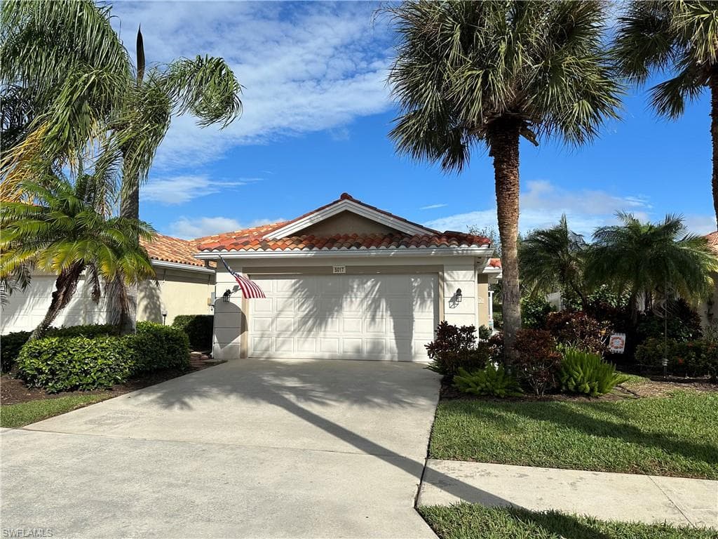 5017 Ventura CT NAPLES, FL 34109