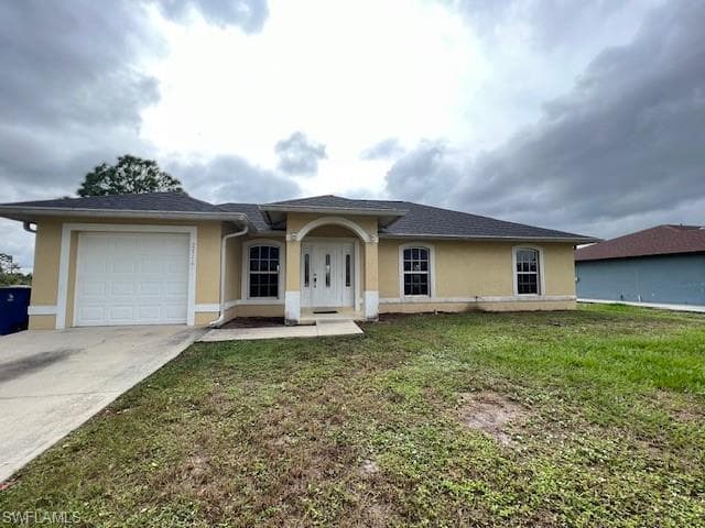 2711 8th ST SW LEHIGH ACRES, FL 33976