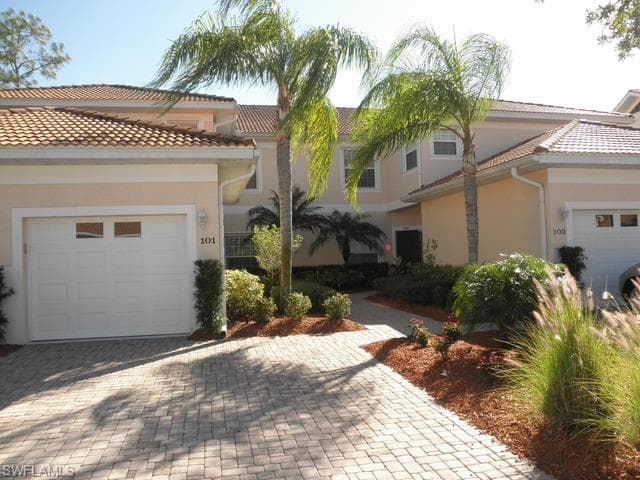 5210 Birmingham DR 101 NAPLES, FL 34110