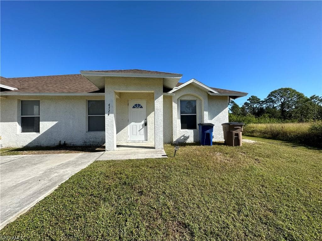 4724 26th ST SW LEHIGH ACRES, FL 33973