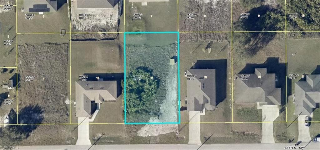 3006 45th ST SW LEHIGH ACRES, FL 33976