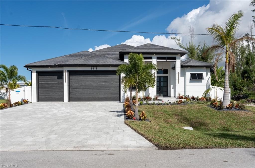 3813 SW 3rd ST CAPE CORAL, FL 33991