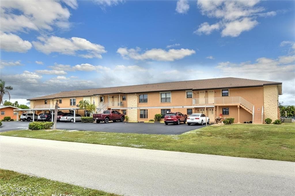 4543 SE 6th PL 2F CAPE CORAL, FL 33904