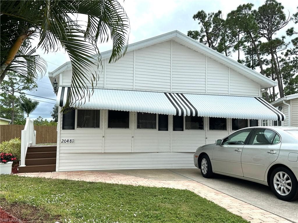 20481 Cumberland CT ESTERO, FL 33928