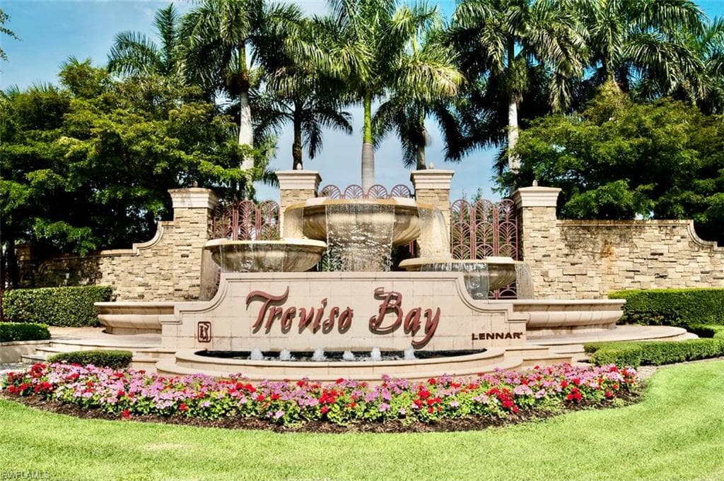 9468 Casoria CT 102 NAPLES, FL 34113