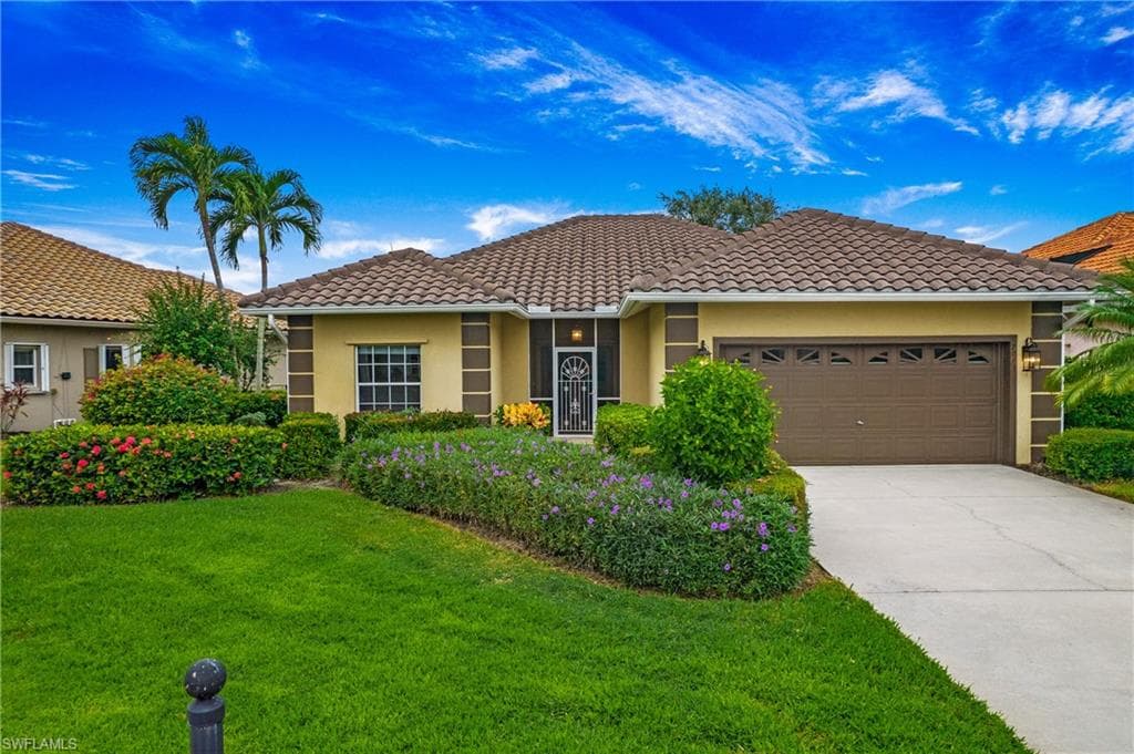 7073 Falcons Glen BLVD NAPLES, FL 34113