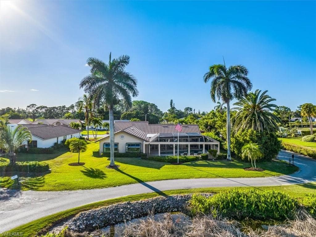 1101 Foxfire LN NAPLES, FL 34104
