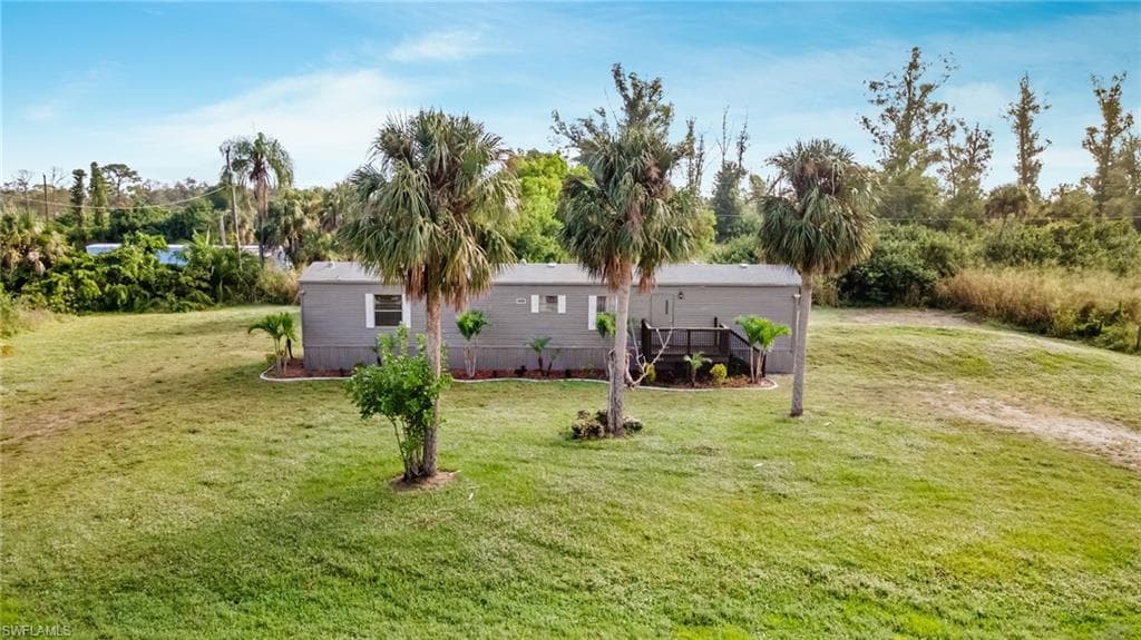 8385 Cook DR NORTH FORT MYERS, FL 33917