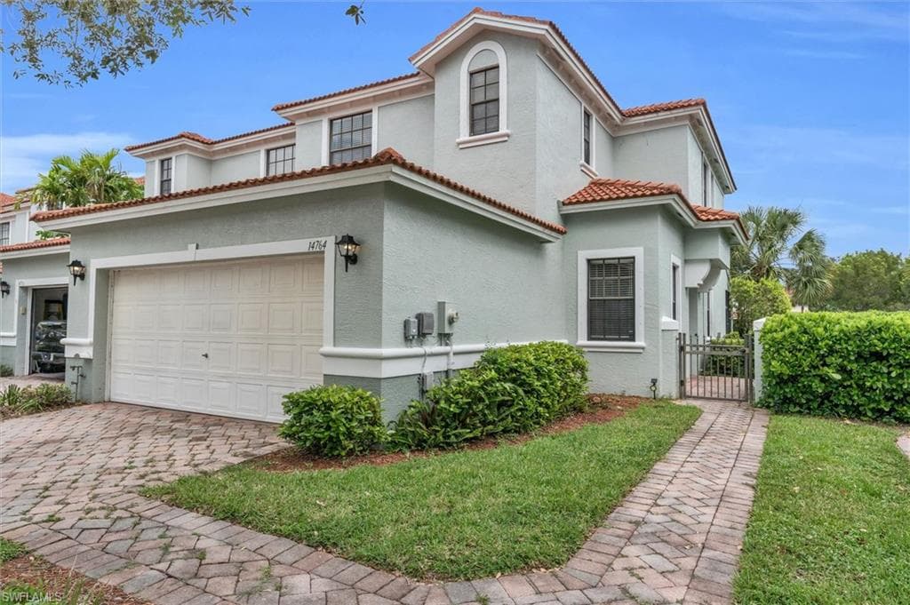 14764 Pinnacle PL 65 NAPLES, FL 34119