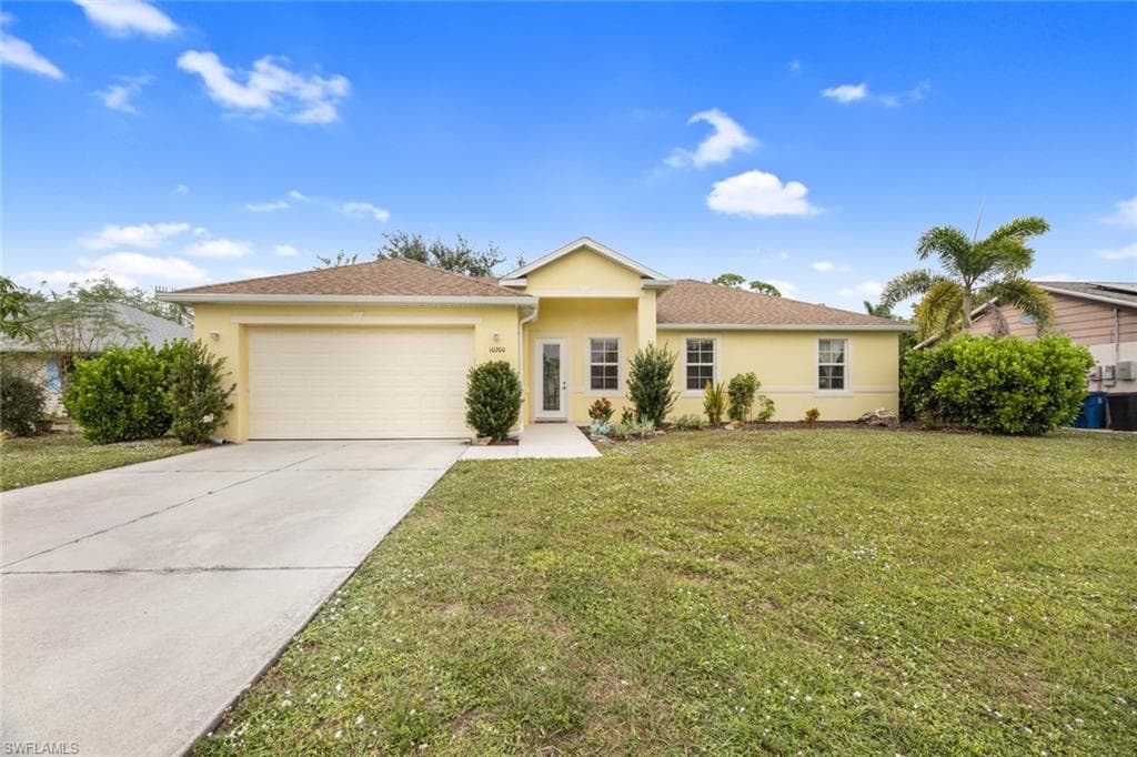 10200 Shade Tree CT BONITA SPRINGS, FL 34135