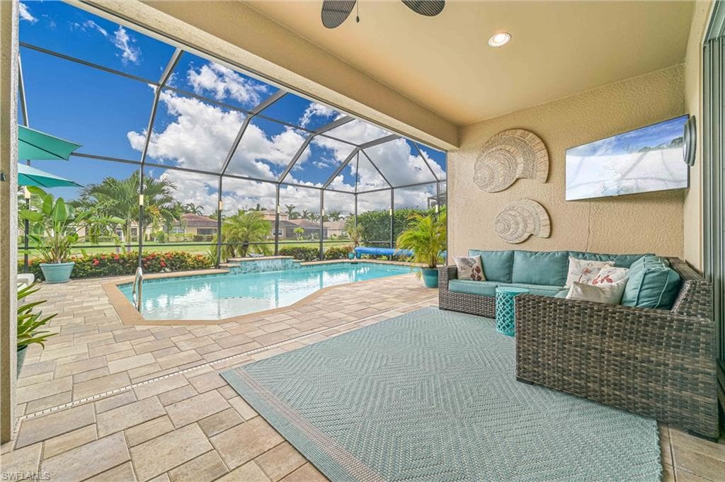 3908 King Edwards ST FORT MYERS, FL 33916