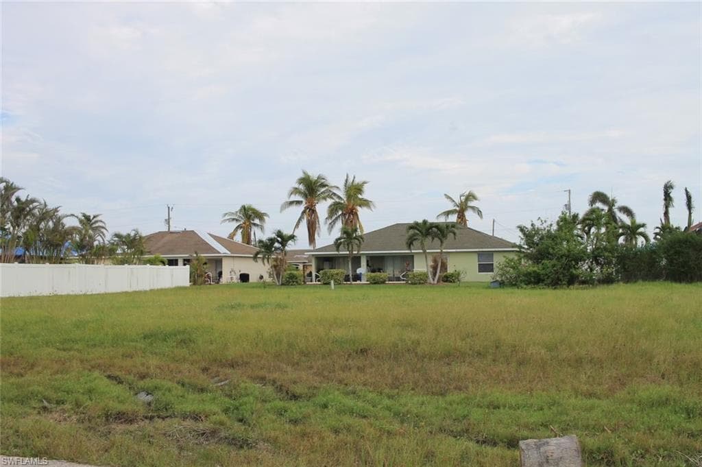 3039 SW 23rd AVE CAPE CORAL, FL 33914