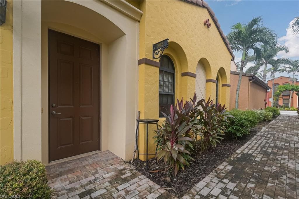 8116 Bibiana WAY 202 FORT MYERS, FL 33912