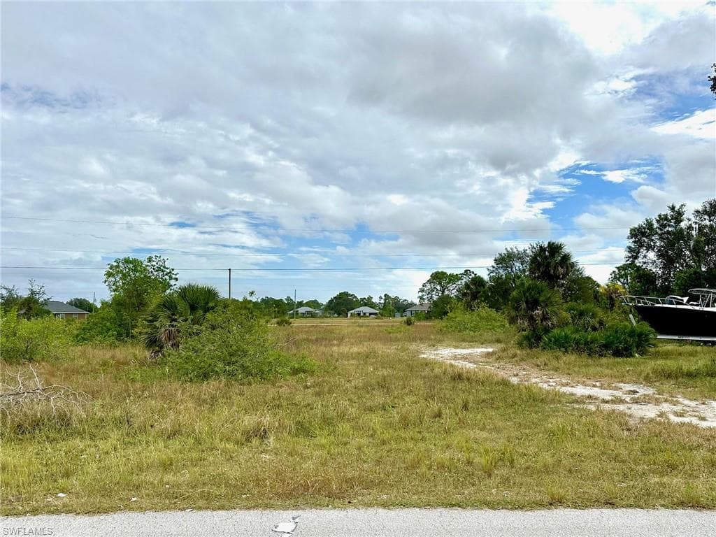 1908 Curry AVE N LEHIGH ACRES, FL 33971