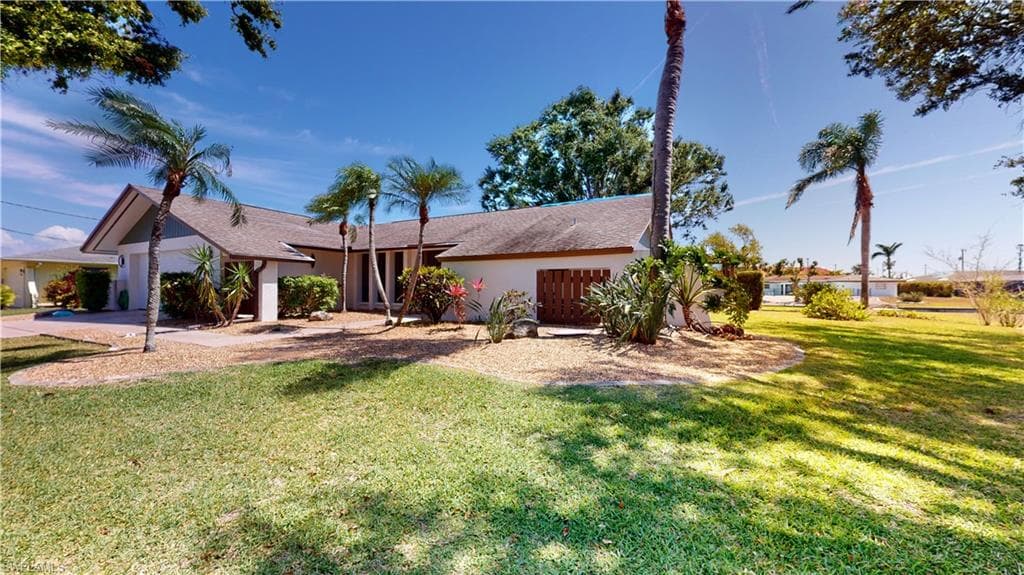 716 SE 44th ST CAPE CORAL, FL 33904