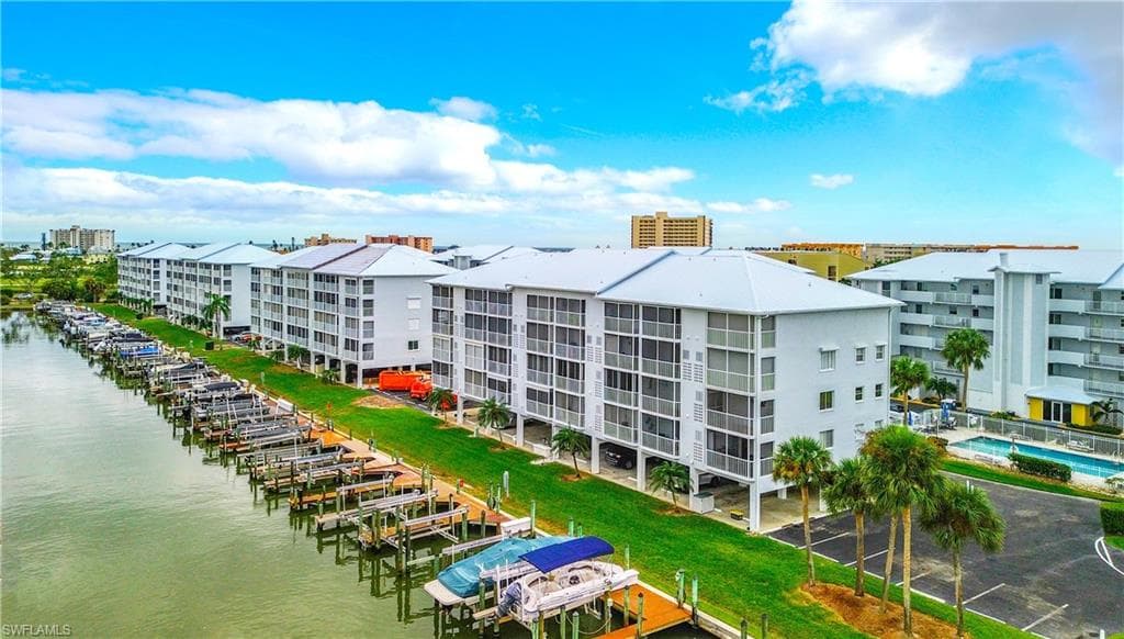 4541 Bay Beach LN 346 FORT MYERS BEACH, FL 33931