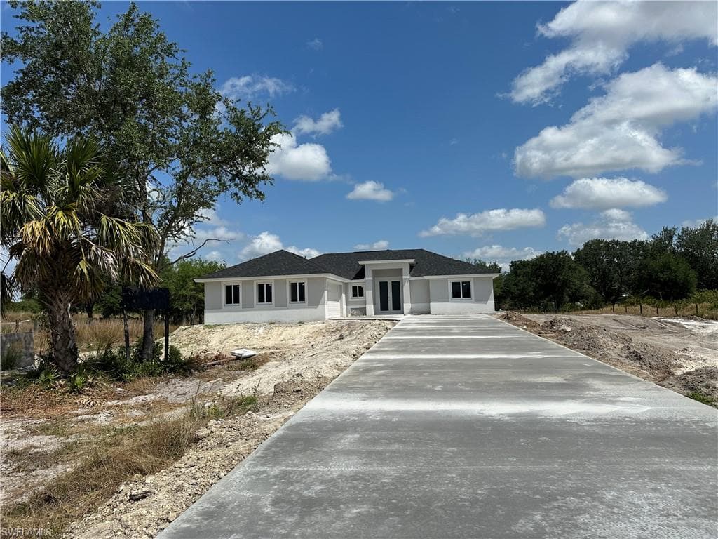 7942 17th PL LABELLE, FL 33935