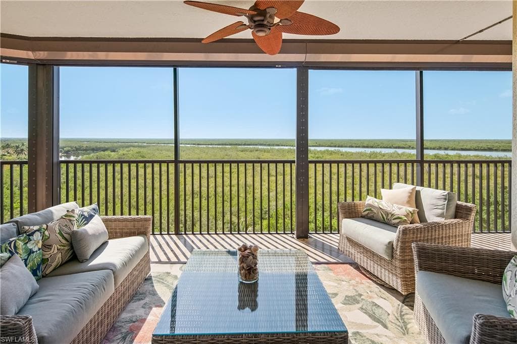 1050 Borghese LN 501 NAPLES, FL 34114
