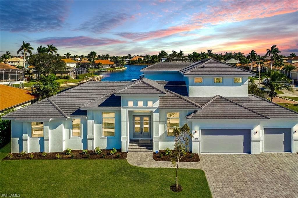 215 Columbus WAY MARCO ISLAND, FL 34145