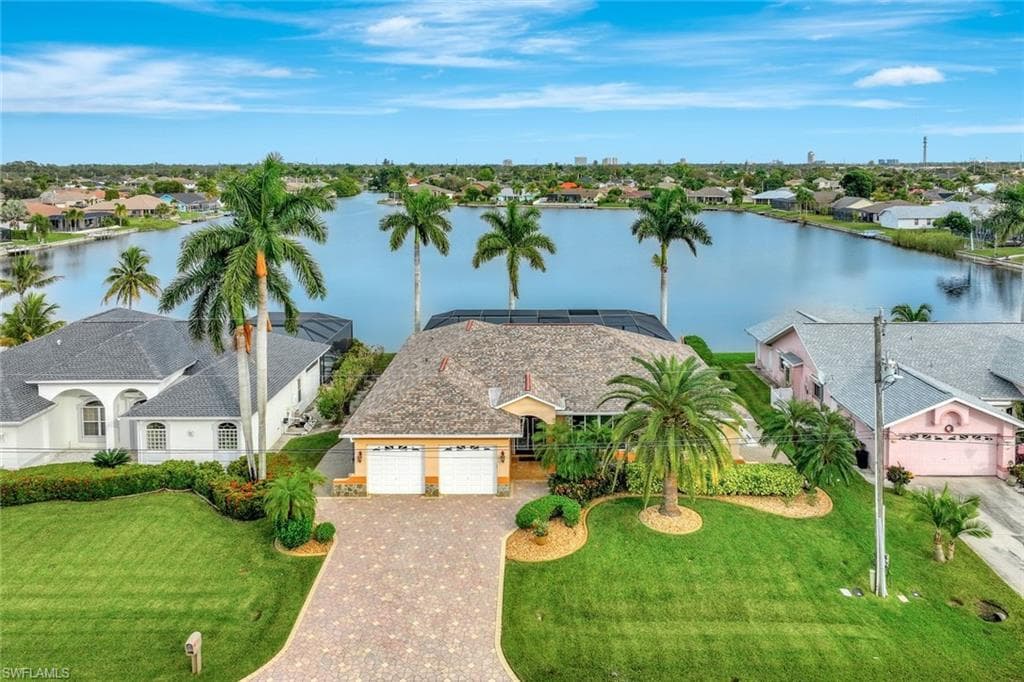 317 NE 19th PL CAPE CORAL, FL 33909