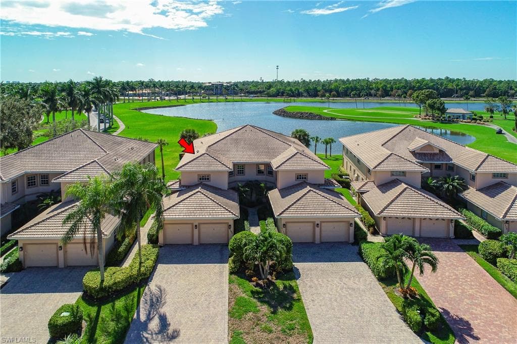 9185 Michael CIR 1204 NAPLES, FL 34113