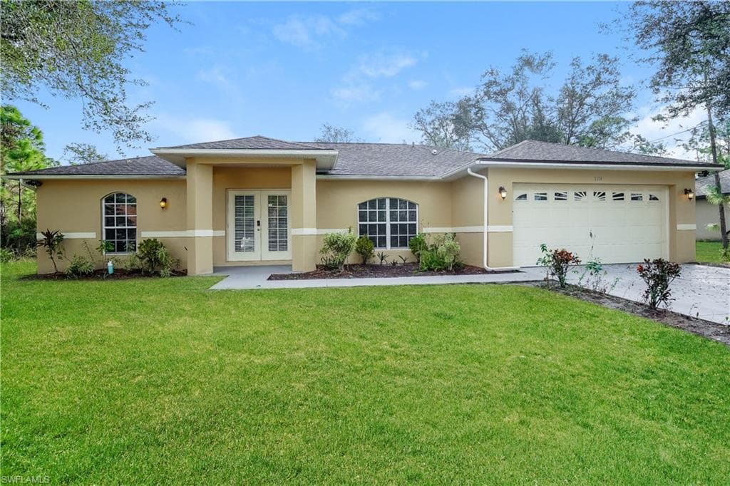 1114 Dixie AVE LEHIGH ACRES, FL 33972