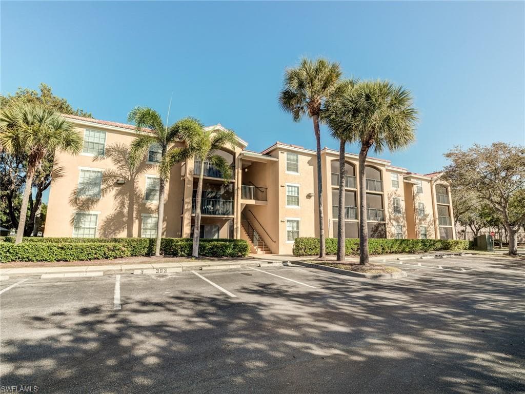8617 River Homes LN 3308 BONITA SPRINGS, FL 34135