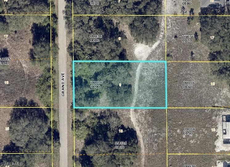 1806 Grant AVE LEHIGH ACRES, FL 33972