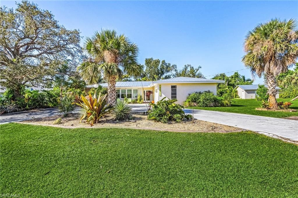 16305 Quail TRL BOKEELIA, FL 33922