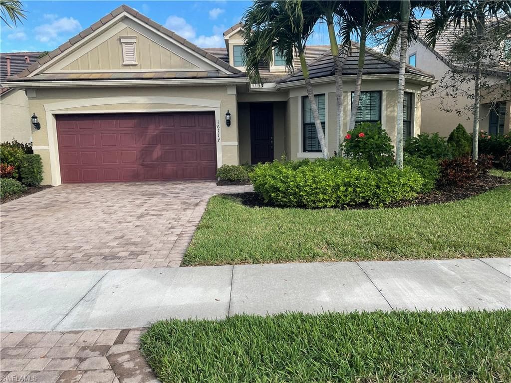 16117 Camden Lakes CIR NAPLES, FL 34110