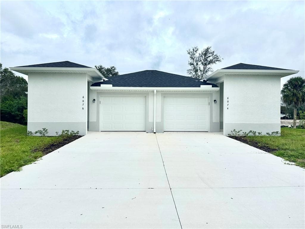 6074-6076 Lacota AVE FORT MYERS, FL 33905